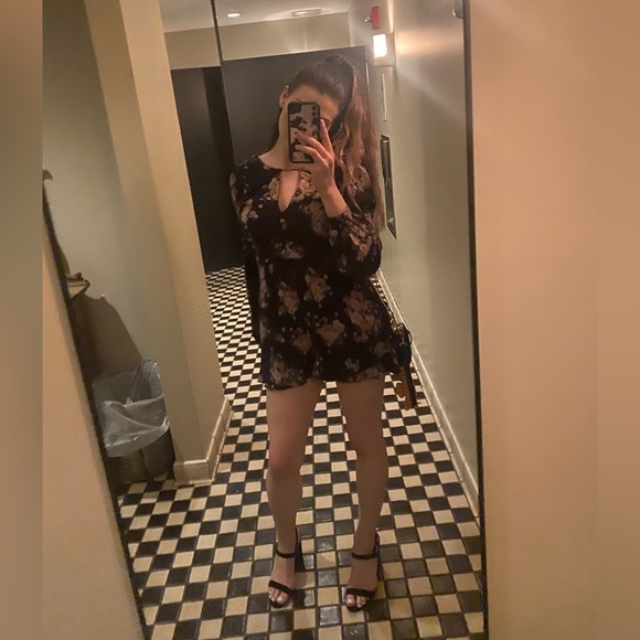 Meet your Posh Queen, Steph 💕👑👠 - Picture 15 of 17